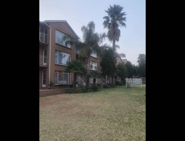 2 BEDROOM APARTMENT FOR SALE IN FLORIDA